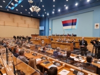 KO BI REKAO, ČUDA DA SE DESE: U Narodnoj skupštini RS-a govorili o mudrosti Alije Izetbegovića i 'grešci' njegovog sina