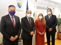 NAKON SASTANKA SA SCHMIDTOM, LAGUMDŽIJA SAOPŠTIO: 'Bez pomoći međunarodne zajednice, VSTV nema snagu oduprijeti se nasrtajima na nezavisnost pravosuđa!'