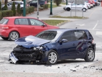 'SB' NA MJESTU NESREĆE U POFALIĆIMA: Težak sudar kod Hitne pomoći, povrijeđena jedna osoba (FOTO)