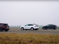 IGRE PRIJESTOLJA: Može li novi BMW iX biti brži od luksuznih električnih SUV-ova? (VIDEO)