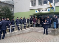 ŠTRAJKOVI U USK: Policajci nemaju novca ni za...
