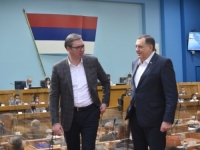 DVA (NE)OČEKIVANA SASTANKA: O čemu su razgovarali Peach i Power s Vučićem dok je zasjedao NSRS, je li Dodik...