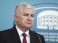 UOČI VANREDNOG ZASJEDANJA HNS-a: Na osnovu kojeg zakona Čović, Bradara, Čolak i Pendeš sjede u Domu naroda BiH?