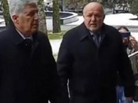 IZGLEDAO JE MALO ČUDNO, U KAPUTU CRNOM: Čović izviždan u Banjoj Luci (VIDEO)