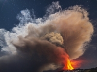 PODRHTAVANJE NA SICILIJI: Ponovo eruptirao vulkan Etna, prvi put u 2022. godini...