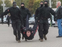 LUKAŠENKO ZGROZIO SVIJET: Bjelorusija uhapsila bivšeg novinara Radija Slobodna Evropa, odveli su ga u...