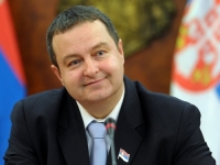BIVŠI MILOŠEVIĆ PORTPAROL NE ODUSTAJE OD FUNKCIJA: Dačić najavio kandidaturu za premijera Srbije