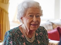BUCKINGHAMSKA PALAČA POTVRDILA: Kraljica Elizabeta II je zaražena, bila je u kontaktu sa...