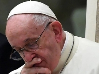 'DUBOKA BOL U SRCU': Papa Franjo se oglasio povodom prijetnji ratom u Ukrajini, uputio poziv  političarima
