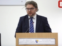 PROLONGIRANJE NIJE OPCIJA: 'Izbore raspisujemo početkom maja za...'