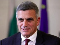 PETKOV NE PRAŠTA: Smjena ministra odbrane jer je umjesto 'rat' rekao 'operacija'