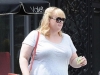IZGLEDA NEPREPOZNATLJIVO: Holivudska glumica izgubila je 35 kilograma, paparazzi su je snimili u šetnji…