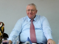 BAHATA VOŽNJA RATNOG ZLOČINCA ŠEŠELJA U ČAČKU: 'Najveći kancer u Srbiji'