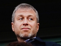 CHELSEA U PROBLEMU ZBOG ABRAMOVIČA: Onemogućena prodaja kluba