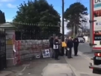 INCIDENT U IRSKOJ: Kamionom provalio u rusku ambasadu (VIDEO)