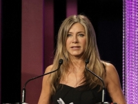 'CIJELI SVIJET JE UZ VAS...': Jennifer Aniston uputila snažnu poruku ženama u Ukrajini (FOTO)