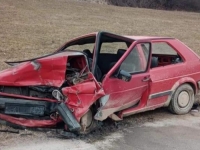 TEŠKA SAOBRAĆAJNA NESREĆA KOD GORNJEG VAKUFA: Jedna osoba smrtno stradala, više povrijeđenih