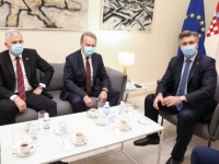 BiH MORA ISKORISTITI PLENKOVIĆEVE PROBLEME: Odustajanje od Izbornog zakona ili blokada ulaska Hrvatske u Šengen
