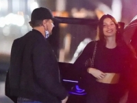 DODJELU OSCARA PRESKOČIO: DiCaprija paparazzi snimili na ulici, društvo mu je pravila... (FOTO)