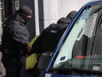 DILERI PREDATI TUŽILAŠTVU KS: Od pet uhapšenih...