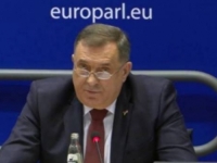 DODIK SE VRTI U KRUG: 'Prestanite da nam pomažete tako što nam...'