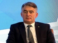 KOMŠIĆ OGOLIO POLITIKU DRAGANA ČOVIĆA: 'Težnje HDZ-a imaju cilj da ograniče demokratiju kroz etničko predstavljanje!'