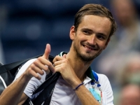 ZASAD NEMA PROBLEMA: Da li će Medvedev biti izbačen sa Wimbledona?