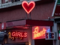 SKANDAL U NJEMAČKOJ: Svodnici vrbuju izbjegle Ukrajinke za prostituciju