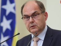 NA SVEČANOST POVODOM DANA OPĆINE SREBRENICA POZVAO RATNOG ZLOČINCA: Christian Schmidt pojasnio da li će smijeniti Mladena Grujičića (VIDEO)