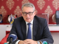 MLADEN BOSIĆ PRED SJEDNICU DOMA NARODA PS BiH: 'Ne vjeruje da će predstavnici stranaka na vlasti pokazati drskost i odbiti...'