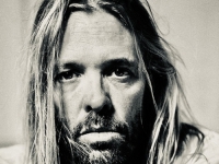 OTKAZANA TURNEJA PO JUŽNOJ AMERICI: Premnuo bubnjar legendarnog američkog benda The Foo Fighters