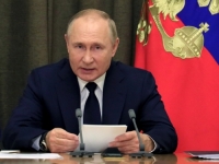 CORAXOV KUTAK: Putin, tenk-stonoga