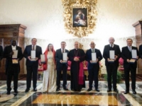 IMENOVAN 'VITEZOM VELIKOG KRIŽA': Ambasador BiH u Vatikanu primio odlikovanje pape Franje