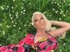 NIJE ZA MLAĐE OD 18: Jelena Karleuša osvanula na travi u vrućim pozama, fanovi oduševljeni…