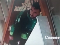 ČARŠIJSKA DŽAMIJA U JABLANICI NA METI LOPOVA: Prepoznajte li ga? Pogledajte snimak (VIDEO)