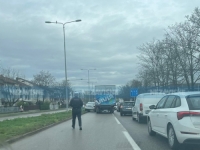 SAMO OPREZNO: Sudar policijskog vozila i...