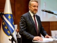 BAKIR IZETBEGOVIĆ NA JAVNOJ TRIBINI 'ZAŠTO SDA?': 'Sedamdeset posto PDV-a se prikupi tamo gdje je bila Armija RBiH, gdje je utjecaj imala SDA...'