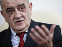 'VEČERNJAK' BRANI MINISTRA BEVANDU: 'Budžet institucija u pripremi, CIK vodi kampanju protiv ministra finansija'