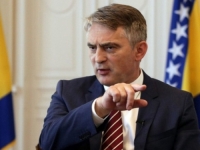 EKSPRESNA REAKCIJA ŽELJKA KOMŠIĆA: 'Schmidt mora odstupiti sa pozicije ili poništiti antiustavni Zakon o nepokretnoj imovini RS!'