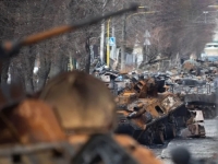 OBJAVLJENI AUTENTIČNI SNIMCI: Pogledajte VELIKO GROBLJE ruskih tenkova uništenih u Ukrajini (FOTO)