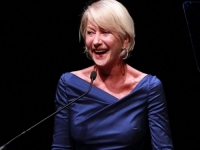 ZANOSNA I U OSMOJ DECENIJI: Helen Mirren i danas plijeni poglede, a evo kako je nekad izgledala (FOTO)