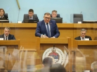 DODIKOVO JAVNO SAMOPONIŽAVANJE, MOLI I KUMI ZA POMOĆ: 'Narednih godinu ili dvije dana će se odlučiti da li će RS biti jača ili je uopšte NEĆE BITI'