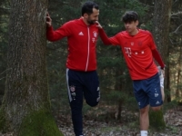 'NADRLJAO' ZBOG OCA: Sin Hasana Salihamidžića zasut porukama nakon eliminacije Bayerna iz Lige prvaka