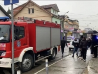 DRAMA I DALJE TRAJE: Otac koji je upucao sina odbija da izađe iz kuće, čeka se Žandarmerija, došlo i do tuče