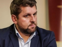 REAKCIJA ĆAMILA DURAKOVIĆA: ''Biće opet pakao i krvava Drina evo idu četnici sa srpskih planina' nije neka prijetnja, naviklo se...'