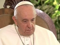VIDEO O KOJEM BRUJI ITALIJA: Papa Franjo ostao zatečen pitanjem novinarke, ŠUTIO JE GOTOVO MINUTU...