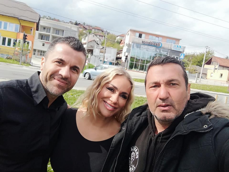 SELMA BAJRAMI ISPRED TU ILA TVA BiH U Pratnji Svog Momka Slobodna 