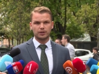 RAT TUŽBAMA: Stanivukoviću kazna, a novac Davidoviću