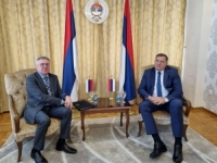 IAKO OPOZICIJA U RS-u TVRDI SUPROTNO: Dodik se sastao sa Kalabuhovim i obećao mu ...