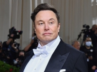 OPET OBRAT: Elon Musk objavio kako je preuzimanje Twittera...